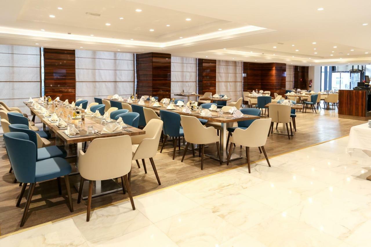 Radisson Hotel Sfax Exteriör bild The restaurant